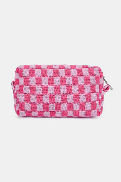Checkered Pattern Knitted Cosmetic Pouch - Curated by tt