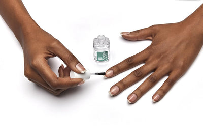 essie good to go vegan top coat, fast dry,  nail polish